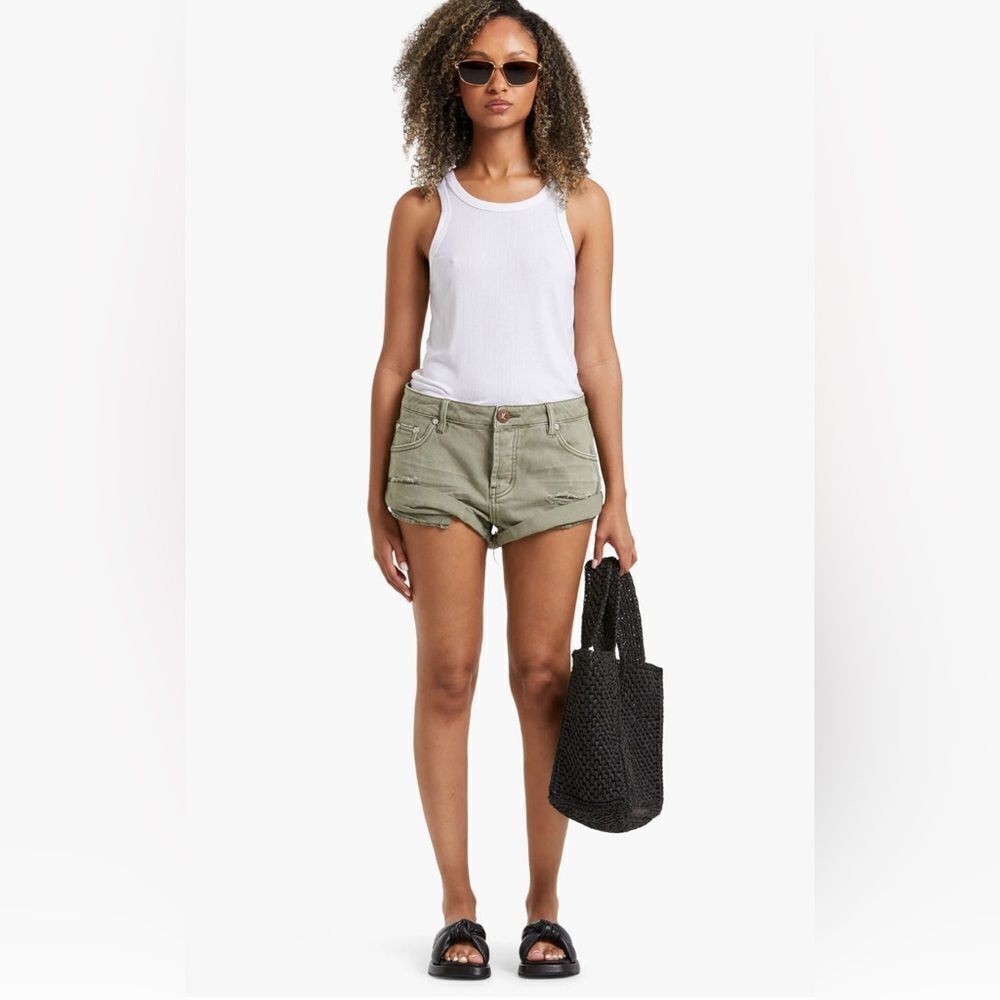 One Teaspoon Bandits faded green super khaki shorts 29 NWT